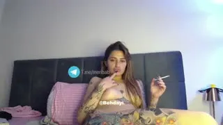Meribabee Onlyfans maturbasyon videosu part 1 Posteri