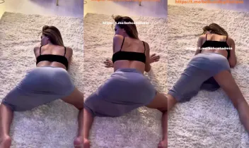 Mika Slowana Onlyfans İfşa videoları voll 9 Posteri