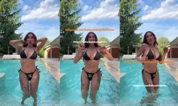 Mika Slowana Onlyfans İfşa videoları voll 25 Posteri