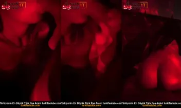 18 Yaşındaki Bir Kadına Yönelik Seks Yapmak Posteri