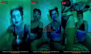 Üvey Kardeşler Sakso Oyununa Daldı Posteri