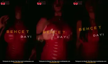 Aşağılama Işıkları Söndürüldü ve Meme Uçları Gösterildi  