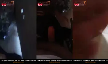 Depoda sakso çekip sikerek ödeyen türbanlı kadın Posteri