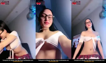 Üvey Kardeş Ceren Queen'ın Kostümli Yayını Posteri