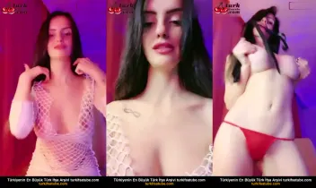 Ecehub, yakın çekim ablaya seksi bir şekilde sallıyor Posteri