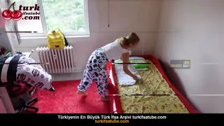 Emine Çoşkun'un Yüklendiği YouTube Partisi 6 Posteri