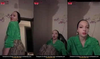 Esra, seksi BigoLive yayınını izlerken kandırılmış Posteri