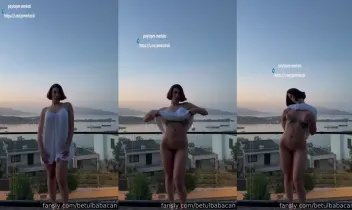 Betül Babacan Onlyfans PPV videoları part 9 Posteri