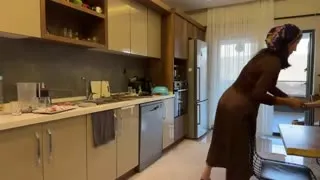 Fatma ile Her Telden @türbanlıtemizlikevhanımı Kanalı Canlı Yayın videoları Part 13 Posteri