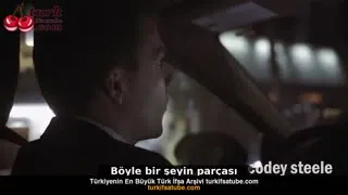 Kız kardeşinin sevimli çekiciliğini kandırmak için geceleri yattığı Posteri