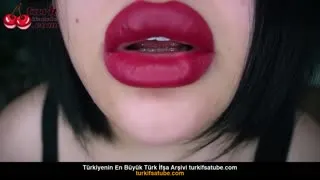 Seks ASMR Sinem Üvey Kardeşini Yalıyorum Posteri