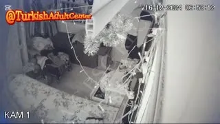 İstanbul Tarlabaşı Odada sikiş 3 Part 4  