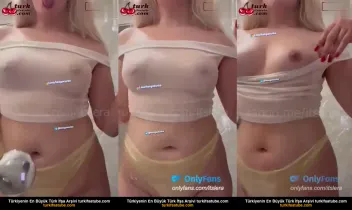 Lera'nın Sakso İfşası: Su Tutarak Memeleri Okşadı  