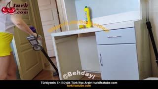 Kraliçenin Çıplaklığı İfşa Ediliyor Youtube Part 91 İzle Posteri