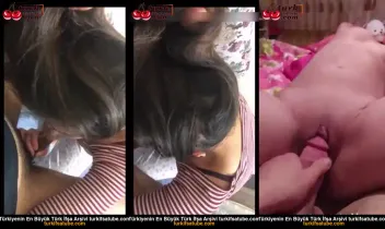 Genç bayan, seks sırasında ağabeyinin sikişini çeker ve sikiştirir Posteri