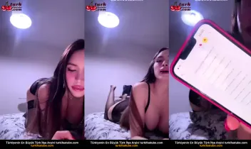 Seksi Türk Kızın Uzun Sakso Gösterisi Posteri