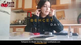 Annesinin Vahşi Katılımı YouTube'a 71. Video Posteri