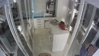 Şarışın giyinme odasında çırılçıplak Part 9  