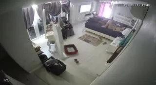 Sarışın MILF giyinme odasında soyunuyor Part 14  