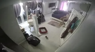 Sarışın MILF giyinme odasında soyunuyor Part 16  