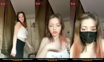 Bir Lolita'nın Çıplak Canlı Yayın Görüntüsü Posteri