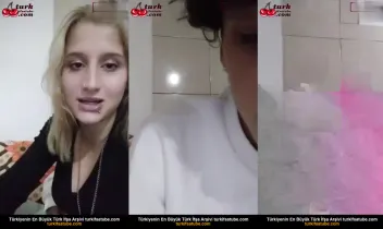 Aşıkın Yandasında Üvey Amcık Açtı  