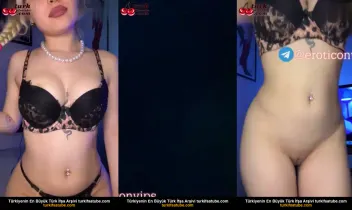 Üvey abla Yılan dövmeli bayanın çıplak yayını  