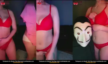 Tango Öykü ifşa 1 erkek 2 kız canlı yayın yapıyor Posteri