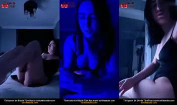 Sia Çıplak Görüntüleri Aydınlıkta Paylaştı  