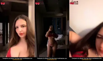 Seksif Kadın, Sıcak Bir Şekilde Harika Fizyolojik Özellikleri Ortaya Çıkardığı için En İyi Tango Tuğçem  