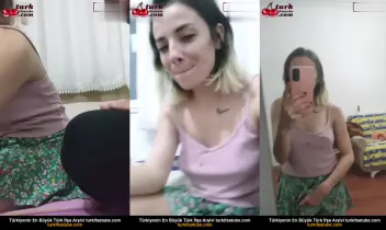 Tango Zuzu Sevgilisinin Yanında Çıplak Soyundu  