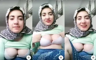 Türbanlı Öğretmen Tango ifşa videoları Part 7 Posteri
