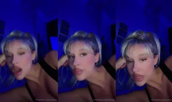 Nissyy (hiddengem) isimli Onlyfans daki türk kızının 100$ değerinde ppv videoları part 36 Posteri