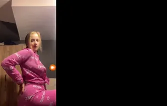 Ecrin Dilek Gökçe Karışık ifşa videoları part 94 Posteri