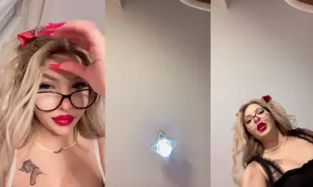 HelloDespina ifşa videoları part 50 Posteri