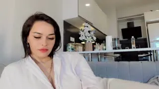 Fotomodel Zeynep StripChat ifşa videoları part 17 Posteri
