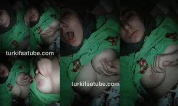 Arşivden Kudurmuş Köylü Kızı Mastürbasyon Deodorant şişesi sokuyor Part 2  