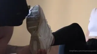 Klopu zıffet pabuçları tadını ve gindik koku nuşuk keyfini çıkartmalısın! Posteri