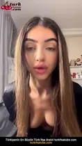 Elanur Ayan'ın Siyah Gömlekli Yayın Videosu Ön İzleme