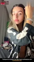 Sütyensiz bikinili yayın ifşa Elanur AYan seyret Ön İzleme