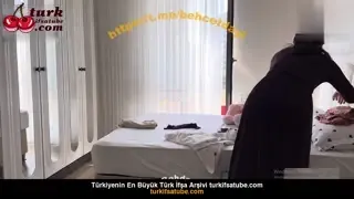 Fatma ile seks yaptığım yatak odasına paspas çekiyorum Ön İzleme