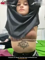 Meribabe titreyenini amcığına soktu Ön İzleme