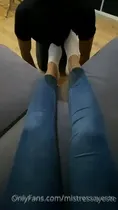 Gökn gözlü kozalaklarımı giydiğim zaman sana bencim gibi kuvvetli olmanı istemediğimi biliyor musun? Ön İzleme