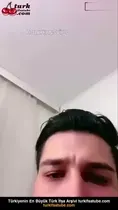 Kardeşi yaşlı bir çocukla seks yaptığı için utanan genç Ön İzleme