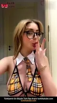 Celine'nin Çıplak Yayını İzle: Seksi Kadının Gizli Günü Ön İzleme