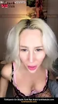 Ulyana'nın kolejli eteğiyle çıplaklığı ortaya çıkıyor Ön İzleme