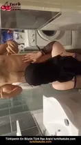 Türbanlı, seks yapan, evli çift, banyoda sakso çeker Ön İzleme