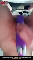 Ulyana, ifşa Amını açıp titreşimli tuttu Ön İzleme