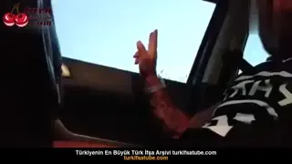 Sakso çeken yaşlı bayan arabada seksi kanıtladı Ön İzleme