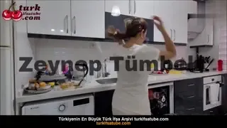 Zeynep Tümbek Kamera Arkası Partisi Gösterisi 83 Gözlemleyin Ön İzleme